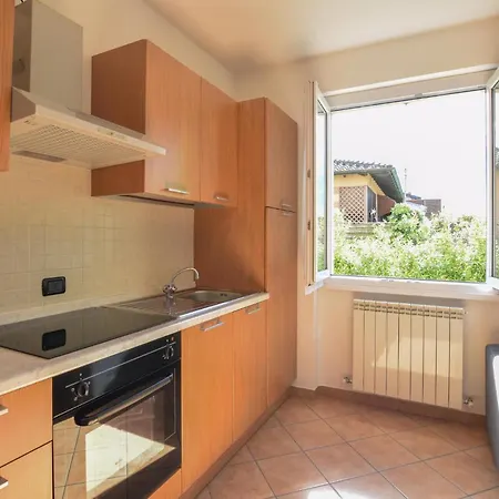 1 Bedroom Lovely In דירה דומאסו