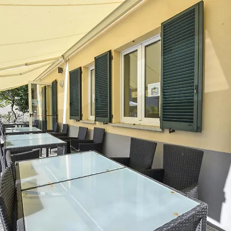 1 Bedroom Lovely In דומאסו